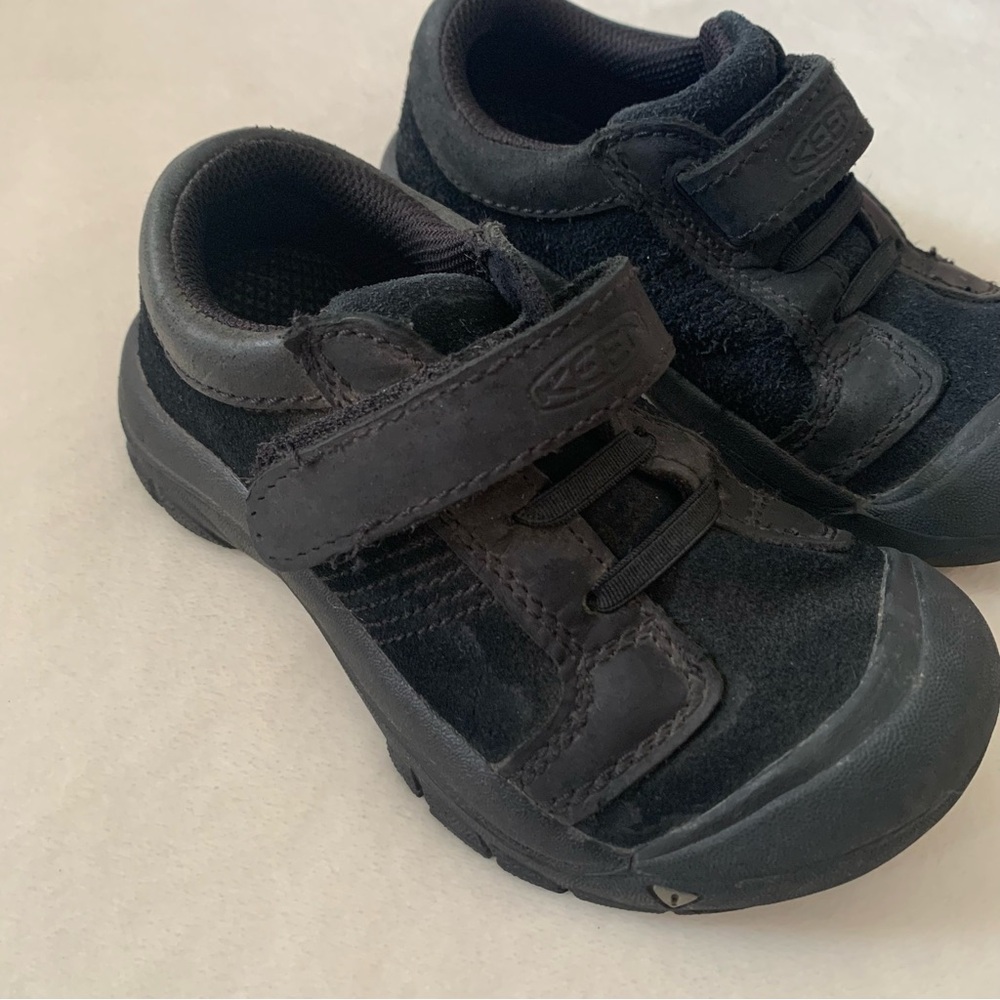 Keen Kids Black Shoes Size 11 - Picture 12 of 12